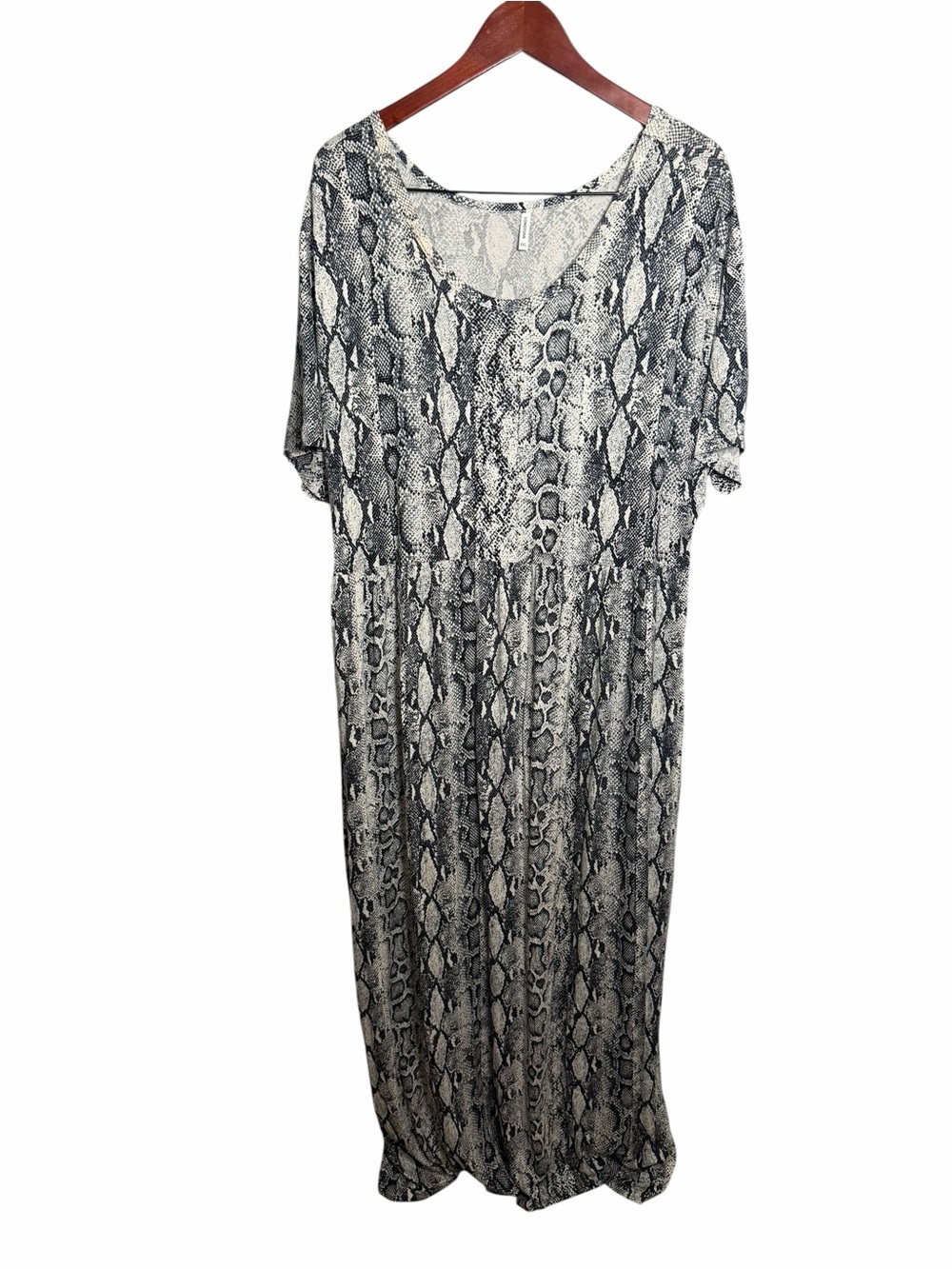 Snake Print Maxi Dress - Black and White 4XL